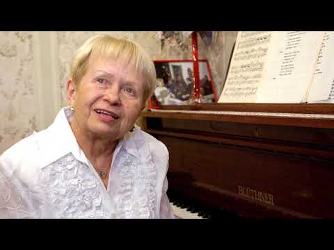 Видео: Александра Пахмутова: детство, семья, творчество