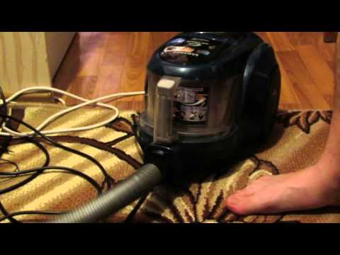 Видео: Как пропылесосить комнату / How to vacuum a room