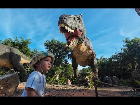 Видео: Парк Динозавров в Фантьете. Динозавры во Вьетнаме
