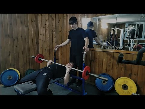 Видео: Возвращаю подъем в 4 утра. Научился правильно делать жим лёжа. Учу армянский язык