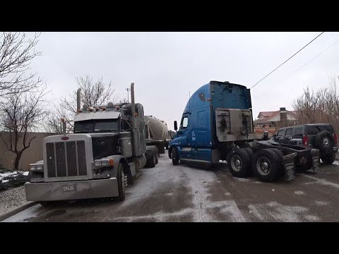 Видео: На помощь другу через всю Америку Сломался ТРАК