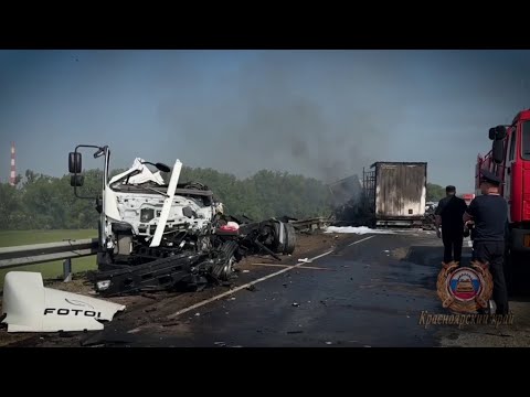 Видео: ТРАГЕДИЯ НА ТРАССЕ ПОД КРАСНОЯРСКОМ