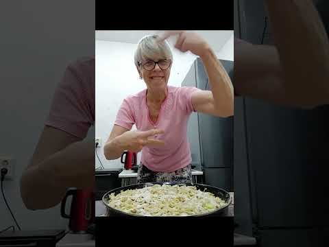 Видео: Рассыпчатый яблочный пирог❤️❤️❤️. Сентябрь 2023