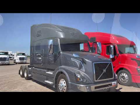 Видео: В США НЕТУ ГРУЗОВИКОВ | Большой дефицит | Покупка нового Трака?