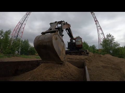 Видео: Монстр из СССР грузит гравий! ЗИЛ-130 везет 5000 кг. Работаем на доставке!