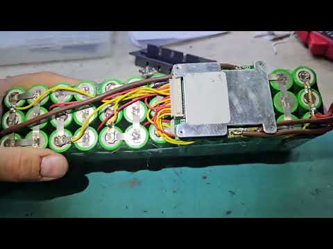 Видео: Как не надо собирать аккумуляторные сборки.