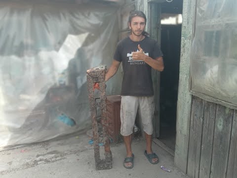 Видео: Хотел выловить рыбацких снастей, а поймал вот это. Поисковая кошка в деле.