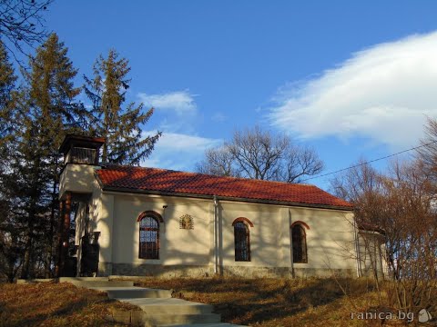 Видео: ПЕТКОВДЕН ВЪВ ВЛАДАЙСКИЯ МАНАСТИР СВЕТА ПЕТКА 2022