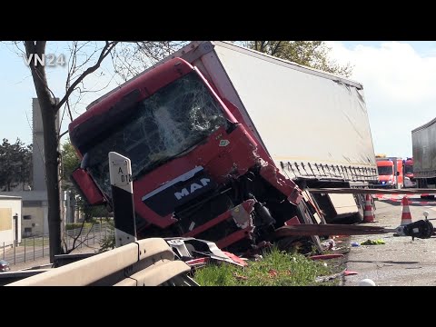 Видео: 27.04.2021 - VN24 - Смена полосы движения с серьезными последствиями - автомобильная авария на тр А1