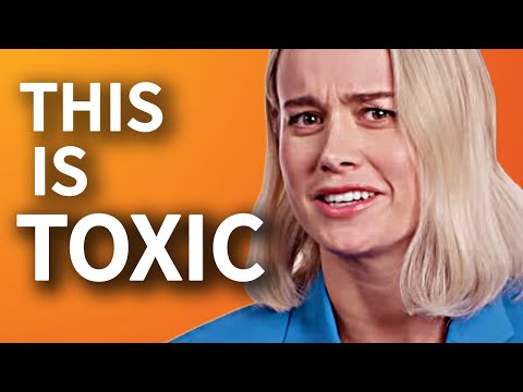 Видео: Все неправильно с Woke Feminism!