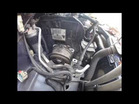 Видео: How to remove the timing Chrysler voyager 2.8 crd/Как снять ГРМ Chrysler voyager 2,5 - 2,8  crd