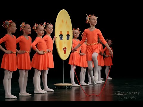 Видео: "Весёлые лучики", студия "Дошколёнок". "Merry rays", studio "Pre - school".