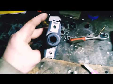 Видео: Ремонт омывателя фар. Мазда 3