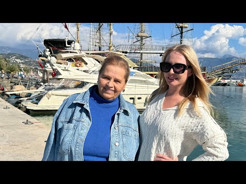 Видео: Вытащил Петровну на прогулку, прогулка с Мамой.