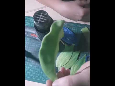 Видео: Мк мини лилии из изолона.