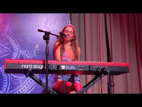 Видео: Aleksandra Zemskaya - “Я в Твоей Любви / Ya v Tvoey Lubvi”