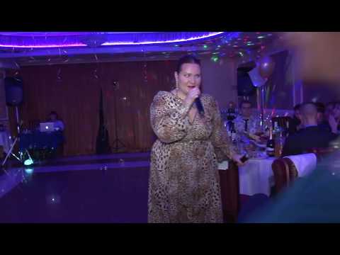 Видео: Оригинальная песня на свадьбу от родителей