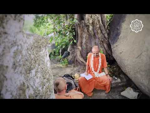 Видео: 2015.11.24.2 - О Вьяса Тиртхе (Хампи) - Бхакти Вигьяна Госвами