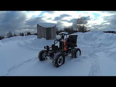Видео: Покатушки на электротракторе