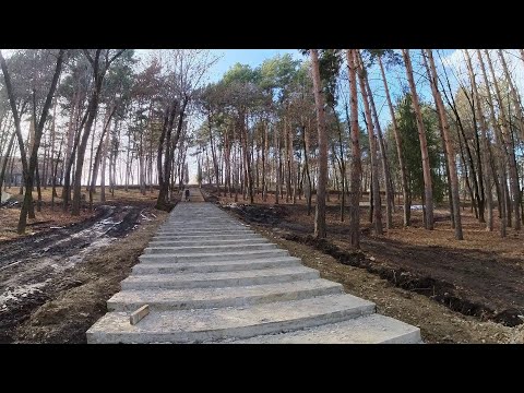 Видео: Кисловодск. Прогулка в городе. Комсомольский парк, Старое озеро, поселки Аликоновка и Зеленогорский.