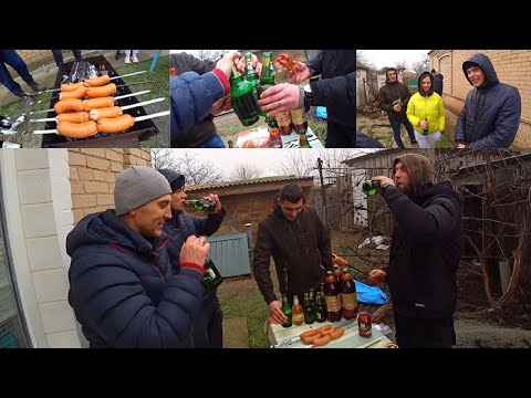 Видео: ОТДЫХ В ДЕРЕВНЕ ДВИЖУХОЙ, ЖАРИМ САРДЕЛЬКИ ЗАПЕКАЕМ КАРТОШКУ С САЛОМ НА МАНГАЛЕ