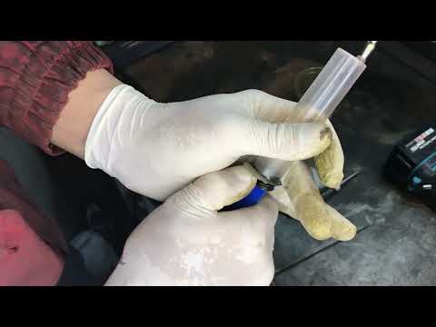 Видео: Ремонт газлифта Ниссан Х Трейл. Repair of the Nissan X Trail gas lift.