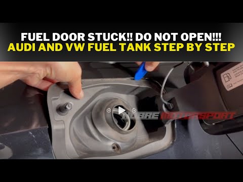 Видео: Заклинило лючок бензобака Audi! Не открывайте! Топливный бак Audi и VW. ШАГ ЗА ШАГОМ
