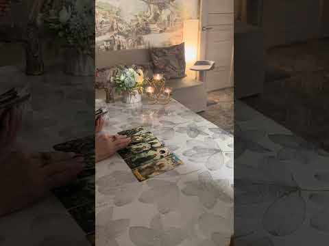 Видео: Что мужчина думает о вас…