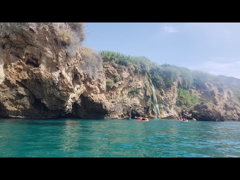 Видео: Испания, Нерха, каяк.