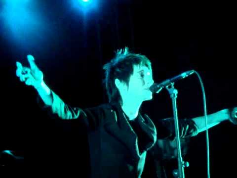 Видео: Земфира -  Самолет (Ростов-на-Дону 21.11.2007)