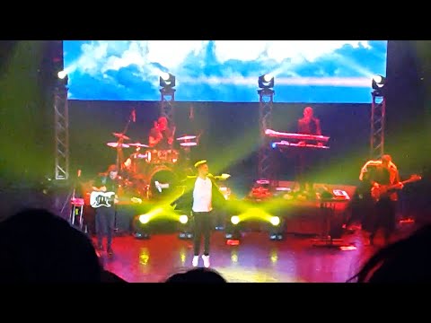 Видео: Дима Билан 33 Владивосток 18 05 2015 Часть 1