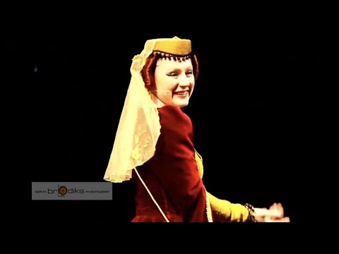 Видео: "ХАНУМА" в рамках проекта "Театральная среда"В роли Ханумы - Илона Бродская #ilonabrodskaya