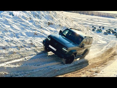 Видео: Китайский TANK 300 против BMW, AUDI, Mercedes, Jeep и НИВЫ