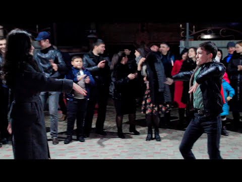 Видео: @Aydemir.Shumahov | Блечепсинские Кабардинцы | Beautiful wedding | Beautiful dance | Dzhegu Media |