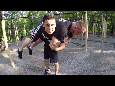 Видео: Тренировка БОРЦА на улице