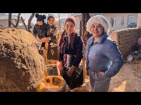 Видео: УЗБЕКИСТАН! Жизнь В КИШЛАКЕ! Как ВЫДАЮТ девушек замуж? До свадьбы НЕ ВИДЕЛИ жениха! Самса, ПЛОВ!
