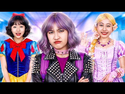 Видео: Первый День Рок-Девушки В Школе Принцесс Диснея!