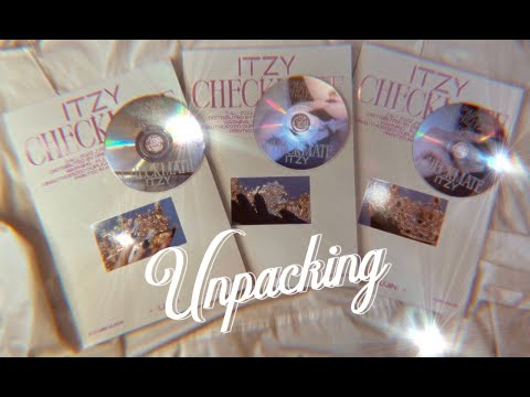 Видео: 👑 Распаковка альбома Itzy "CHECKMATE" ver. Lia, Yuna, Ryujin/ Unpacking the album Itzy "CHECKMATE"👑