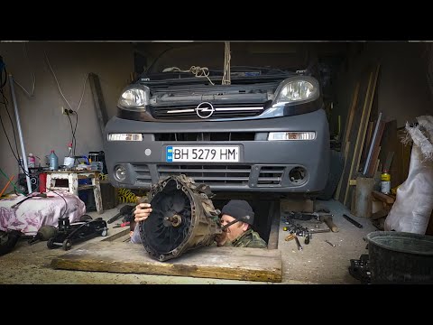 Видео: Снятие коробки Opel Vivaro 1.9 dti 2003 года