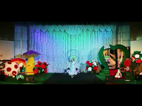 Видео: Отчетный спектакль народного театра-студии "ШТРИХ" II "Алиса в Стране чудес"