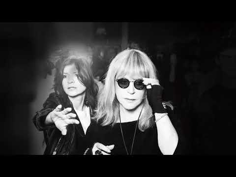 Видео: Алла Пугачёва - Серое пальто (studio 2019)