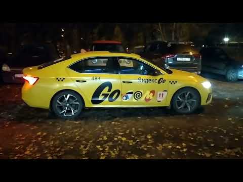 Видео: Шкода Октавия А8! Яндекс такси. Чудом избежал беды!!! 