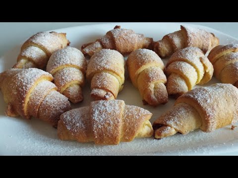 Видео: Домашние РОГАЛИКИ из Песочно-Дрожжевого теста!!! Просто и очень Вкусно!!!