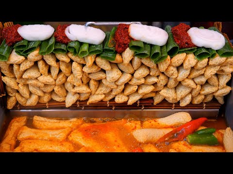 Видео: Лучшие 9 знаменитых закусок в Корее 'Ттокбокки, Мороженое, Рыбный пирог / Корейская уличная еда