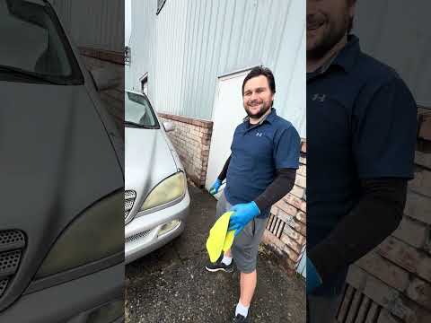 Видео: #painting #automobile #mercedes Як відполірувати жовті фари за 10 секунд