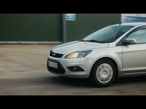 Видео: Обзор автомобиля FORD FOCUS 2010 года | Focus 2 поколения | Симпатично и не скучно