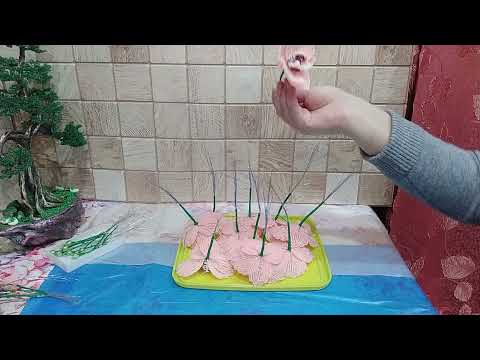 Видео: VID 20220111 213752 орхидея из бисера. Сборка цветка.