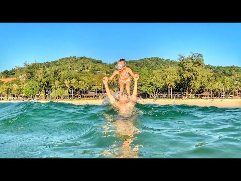 Видео: ВЛОГ 🇹🇭ПЛЯЖ Ката Ной / Катаемся на тук туке 21.02.19