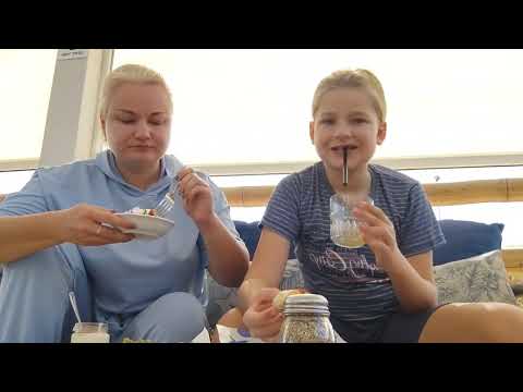 Видео: VLOG: Завтрак на берегу Средиземного моря / Пробуем местную кухню / Честный отзыв