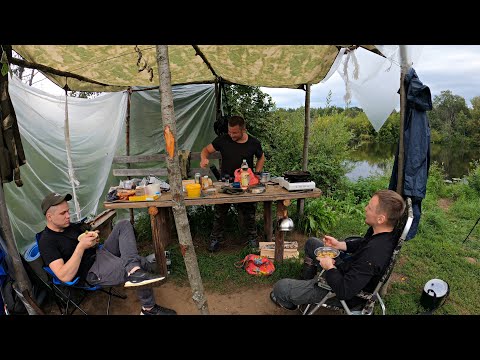 Видео: ОТДЫХ НА КАРЕЛЬСКОМ БЕРЕГУ С НОЧЁВКОЙ . ГОТОВИМ В ТАЁЖНОМ "БАЛАГАНЕ" ГРИБЫ С КАРТОШКОЙ .